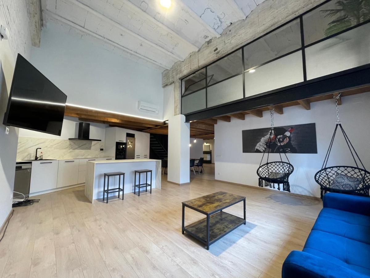 Manresa Industrial Home Ngoại thất bức ảnh